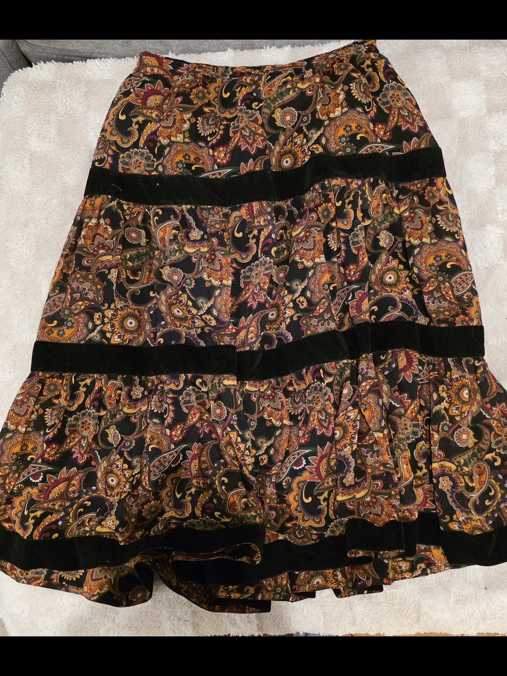 Nieves Lavi Black Paisley Tiered Skirt with Velvet Trim Size 0